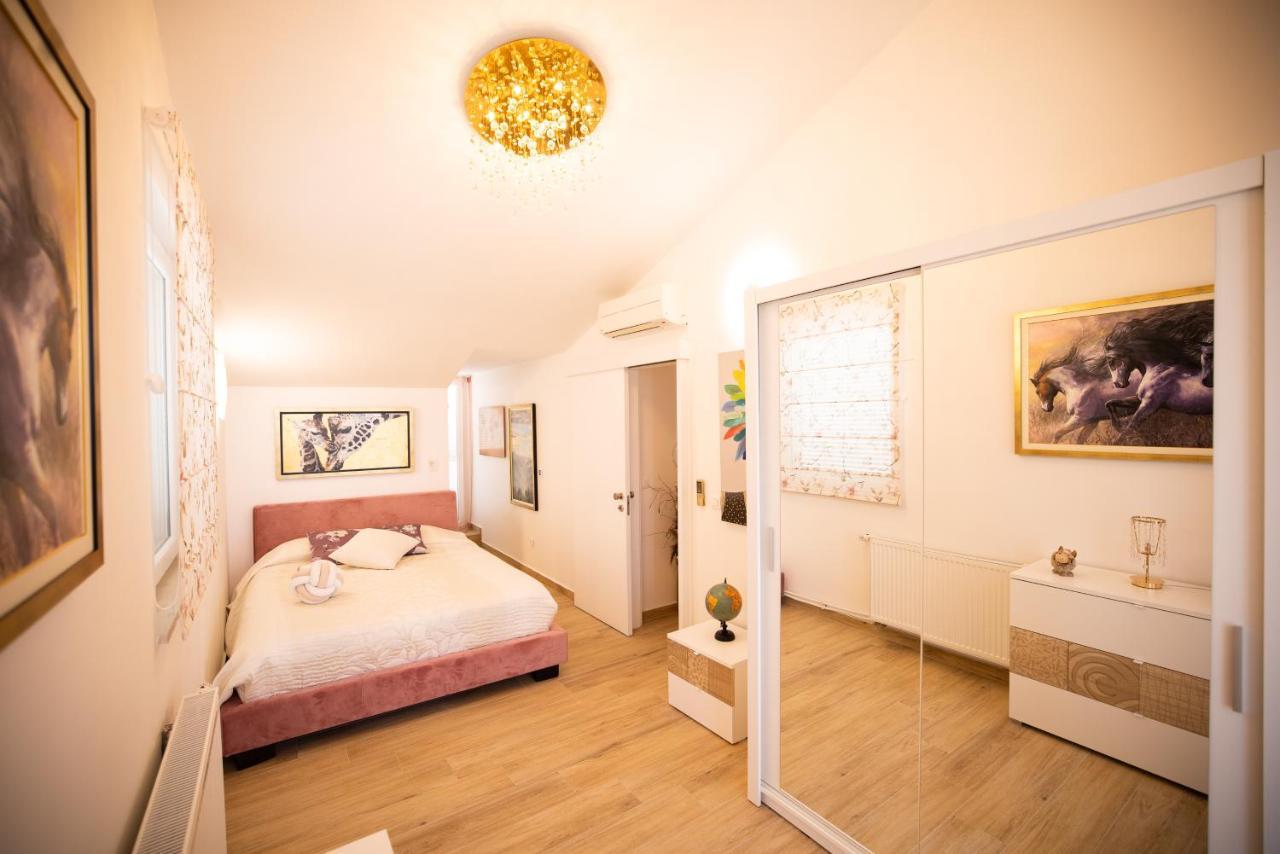 Tirkizni Val Apartment Zadar
